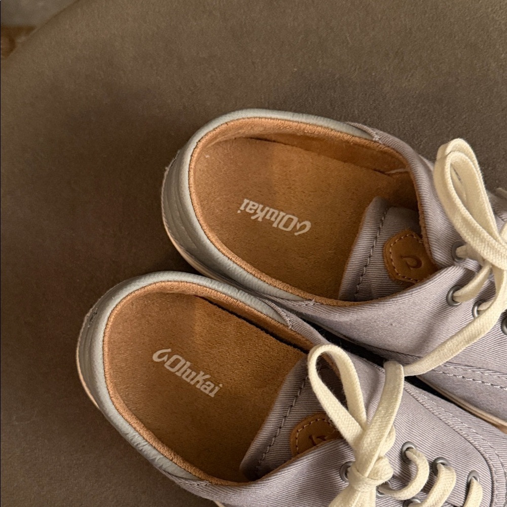 OluKai Kohu Canvas Mist Grey Womens 7.5 Sneakers - Picture 2 of 8